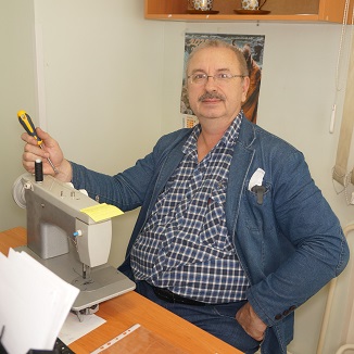 Мастер Александр Николаевич Махнев